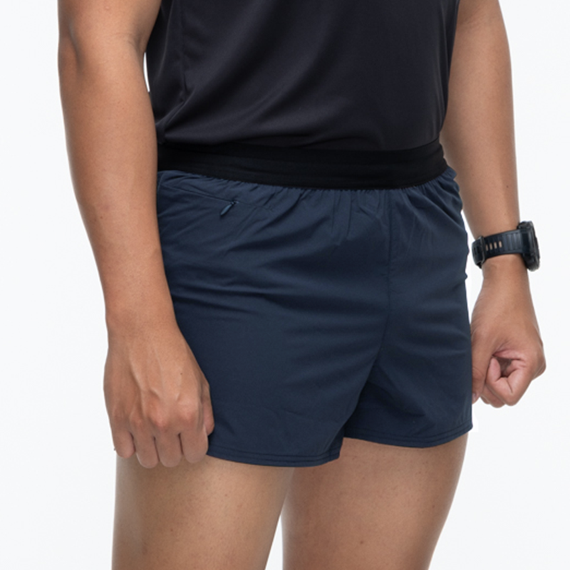 กางเกงขาสั้น VALOR PX สีกรมท่า มุมด้านข้าง เน้นสัดส่วนกระเป๋าซิปด้านหน้า