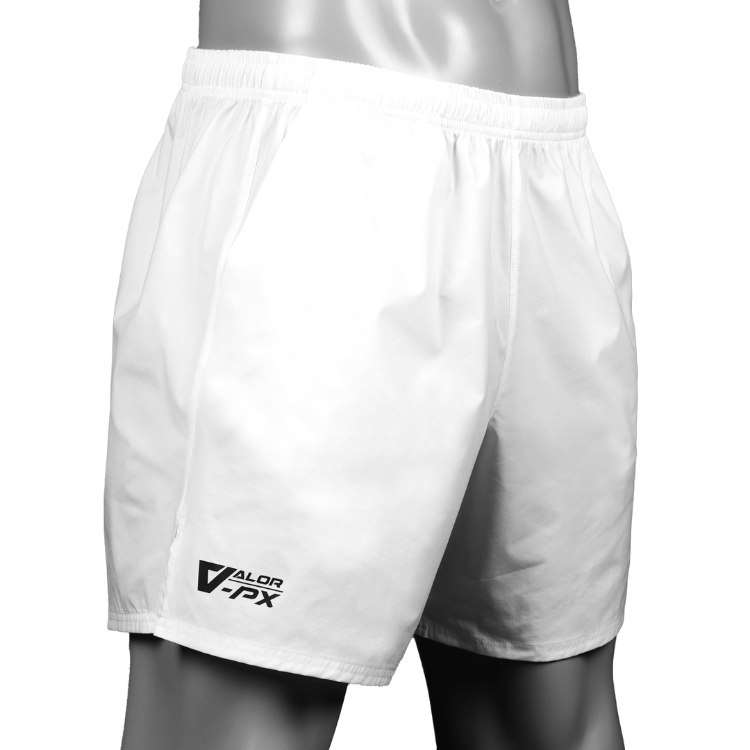กางเกงขาสั้น VALOR PX สีขาว มุมด้านหน้าสามส่วน เหมาะกับนักกีฬาทุกเพศ